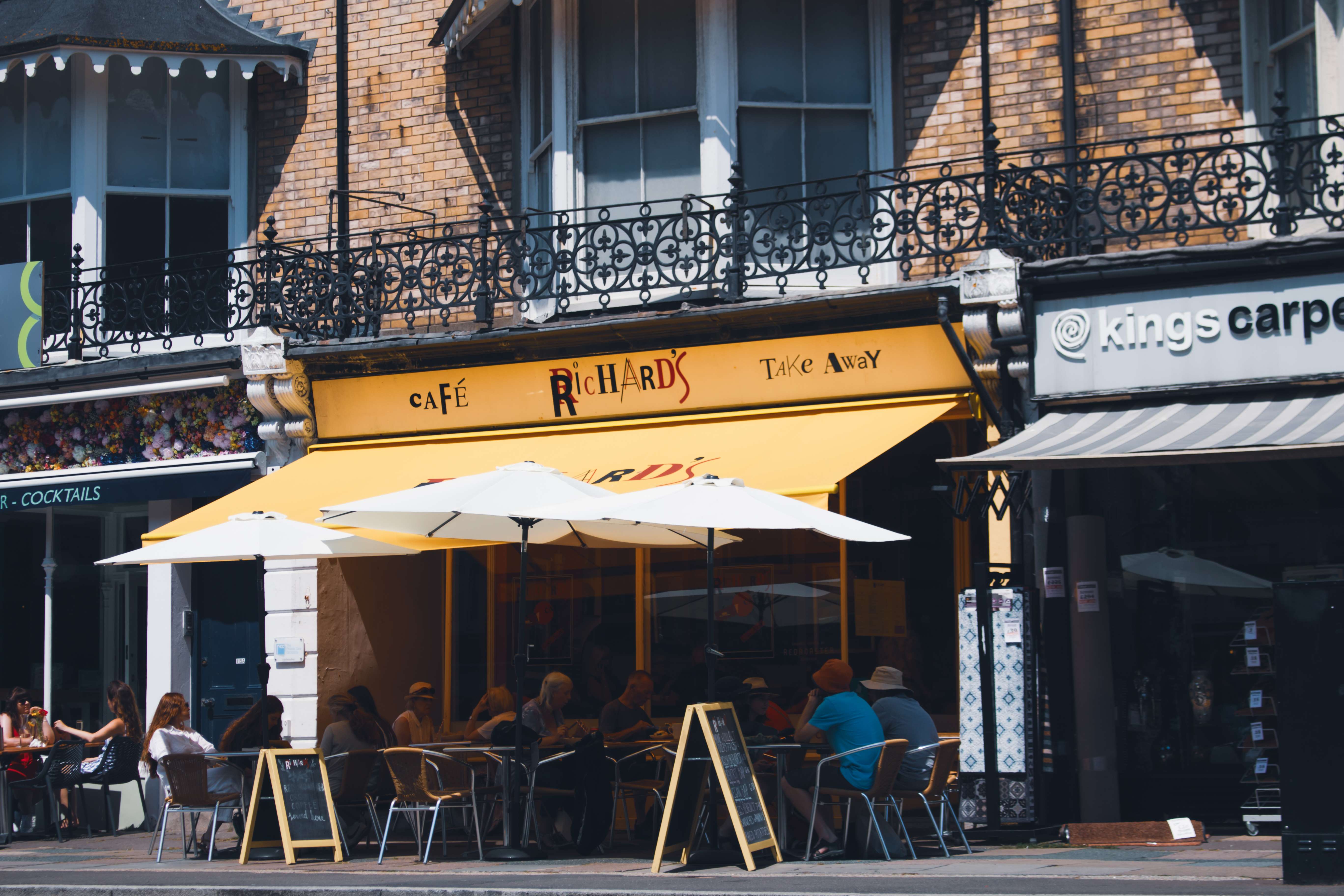 Richard's Cafe Exterior